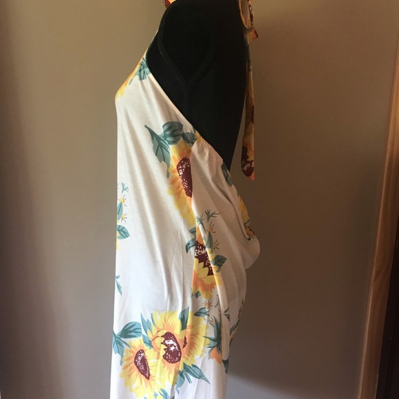 NWOT Sunflower halter swing dress, size L 🌻 - Picture 4 of 6